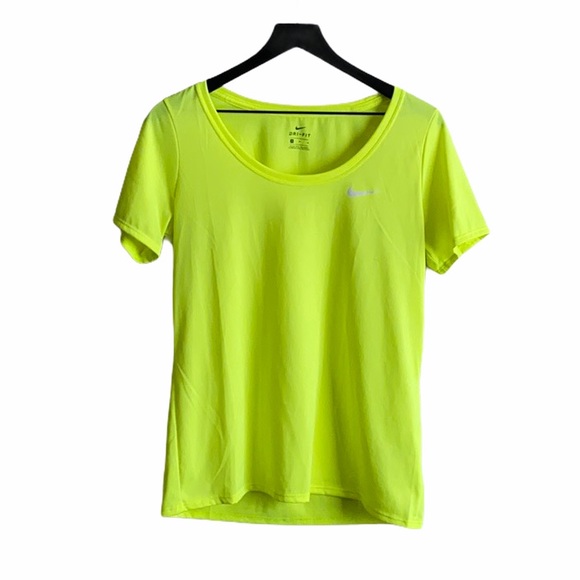 🎉SALE🎉 NIKE Performance Tee Dri-Fit Bright Yellow Size M - Picture 1 of 7